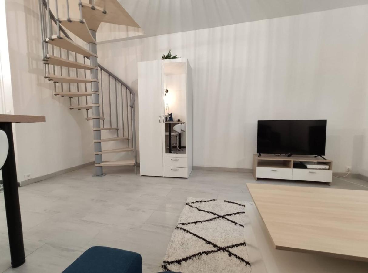 Superbe Duplex En Plein Coeur De Crepy-En-Valois Leilighet Eksteriør bilde