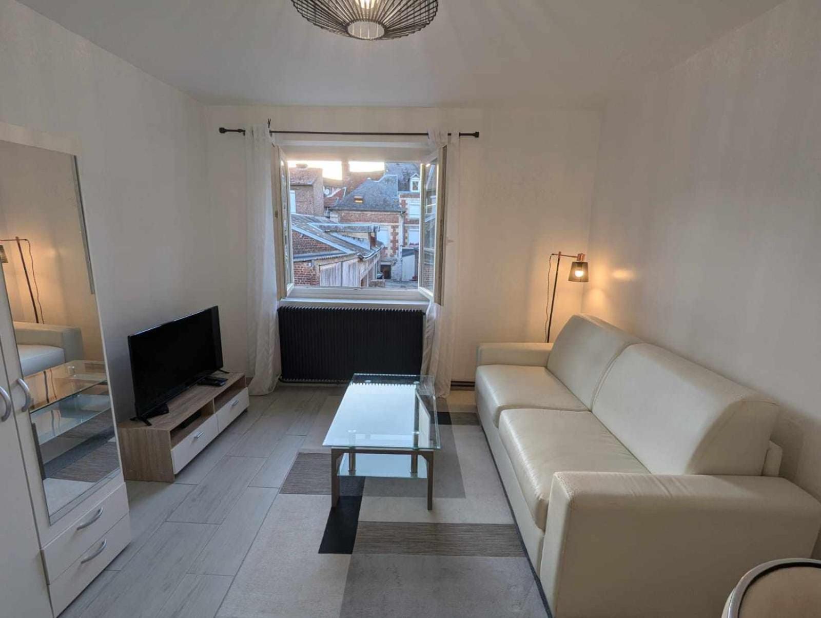 Superbe Duplex En Plein Coeur De Crepy-En-Valois Leilighet Eksteriør bilde